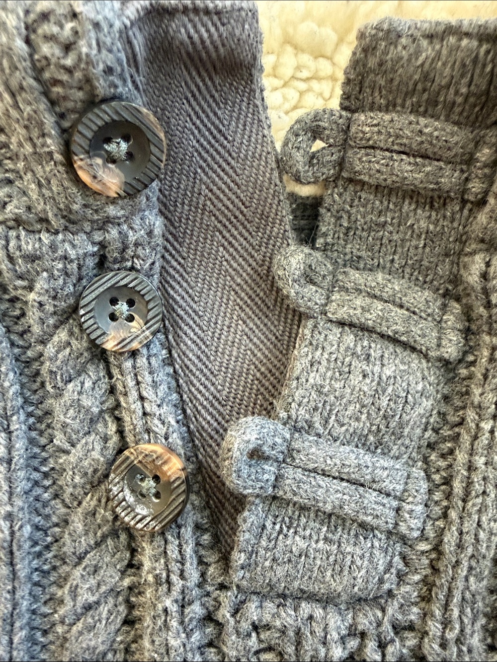 Sweater - Picture 5 of 6